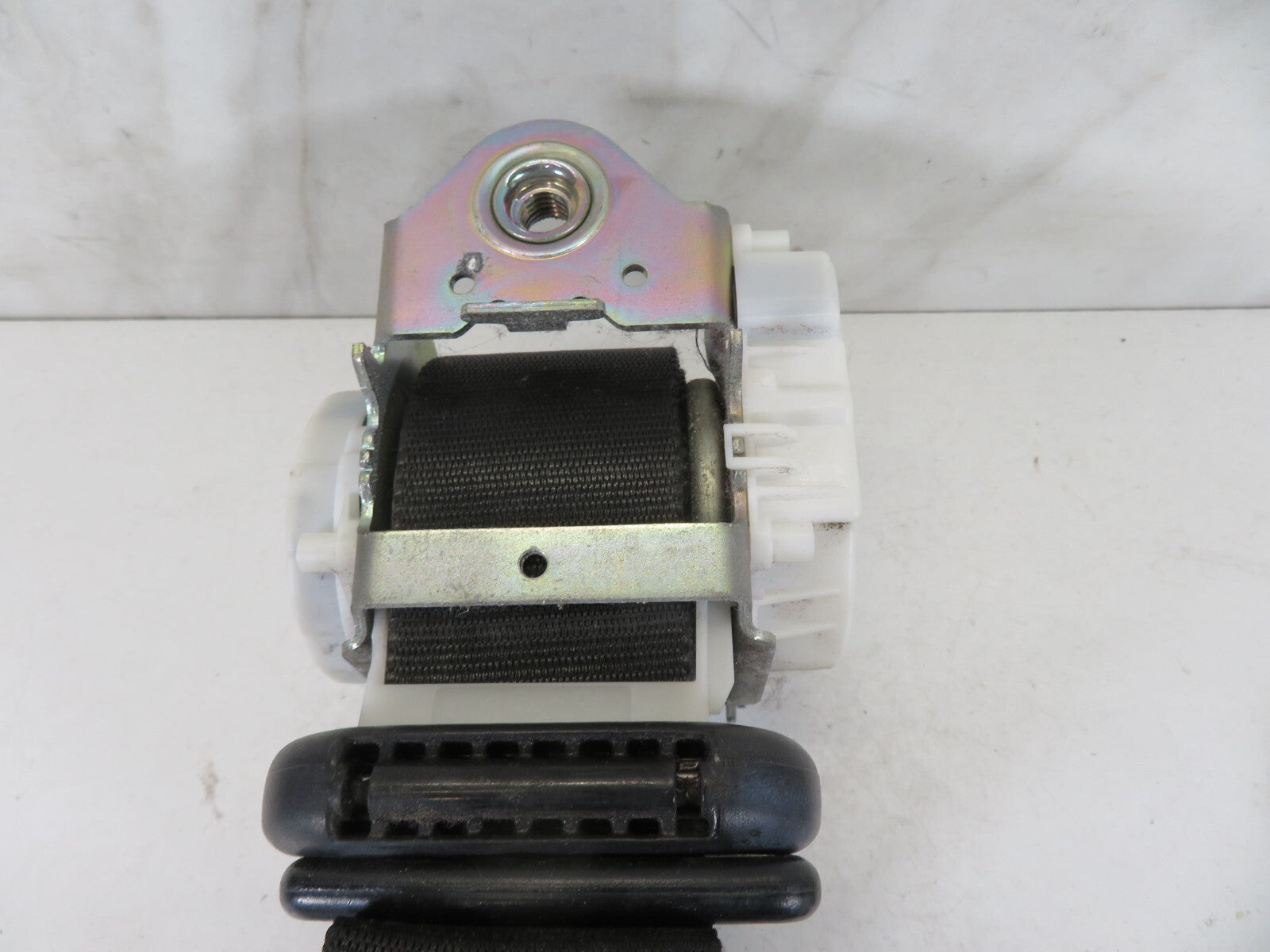 FORD FOCUS CC OSF SEAT BELT 6N41-L61294-AF 2006-2010 A1629-14