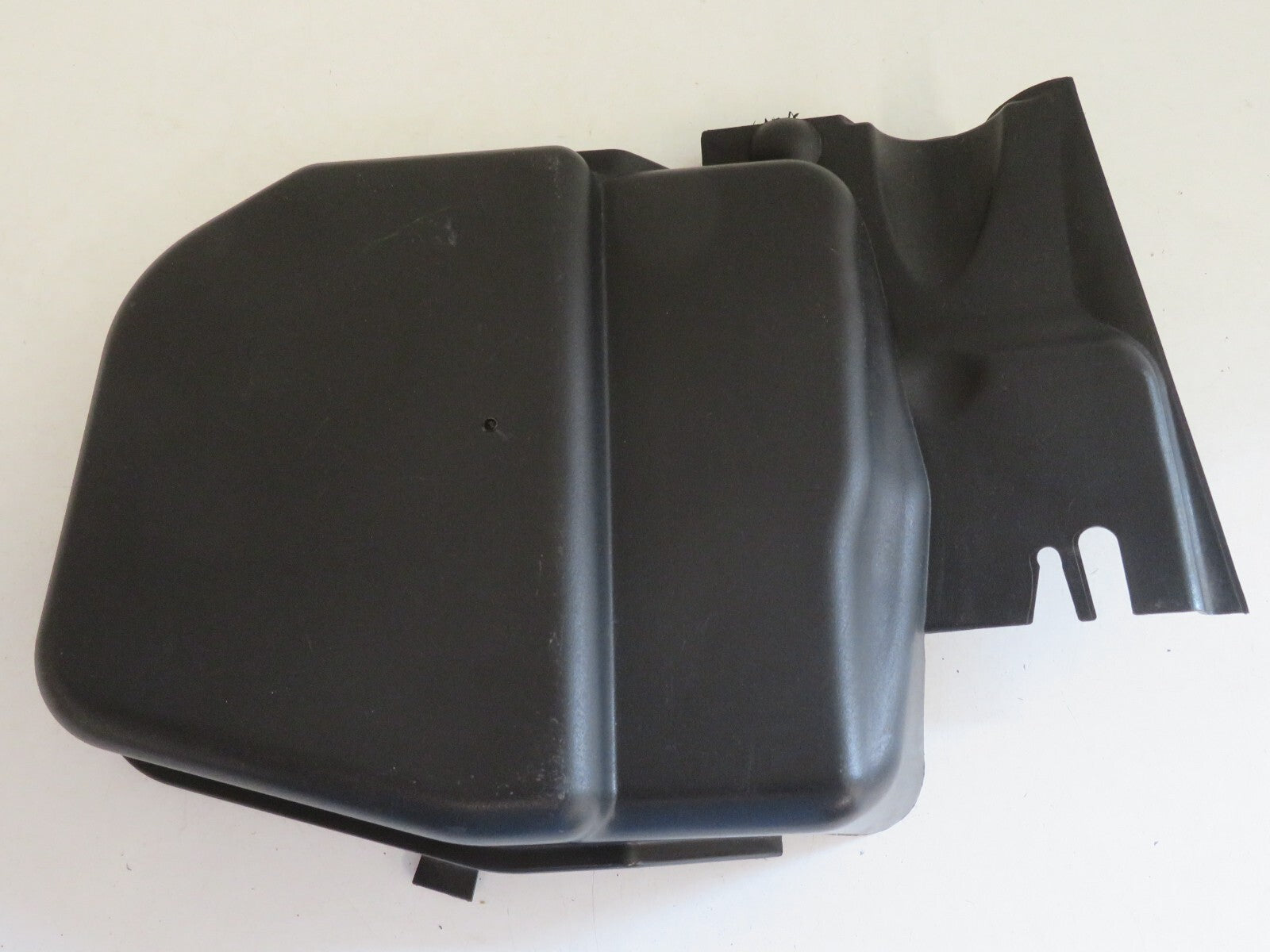 BMW 1 SERIES E88 OS POLLEN FILTER COVER TRIM 6925018 2007-2013 A2056-5