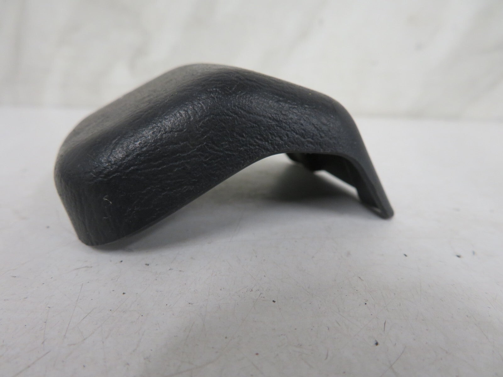 TOYOTA MR2 MK2 NS PASSENGER SEAT BOLT COVER TRIM 1990-1999 MIX1424-26