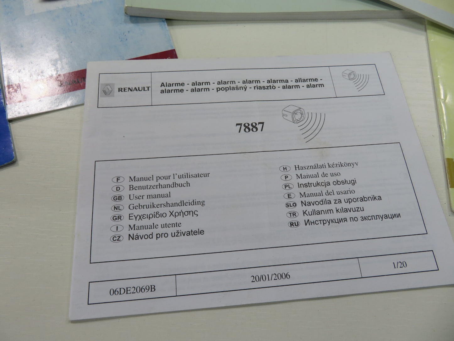 RENAULT SCENIC OWNERS MANUAL WITH FOLDER 2006-2009 1559-28