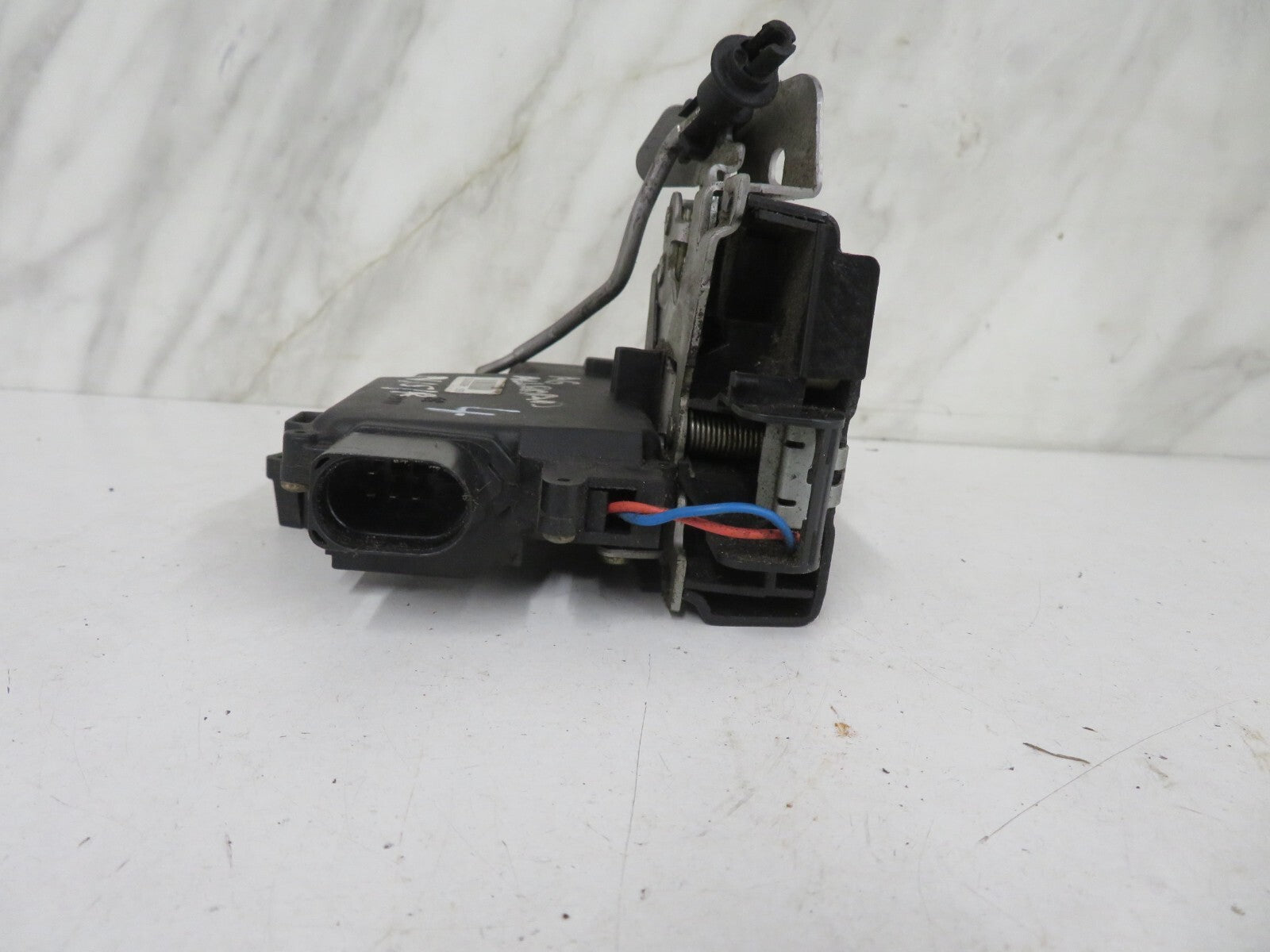 AUDI A6 ALL ROAD 1998-2003 NSR REAR DOOR LOCK CATCH 4B0839015G MIX1411-3