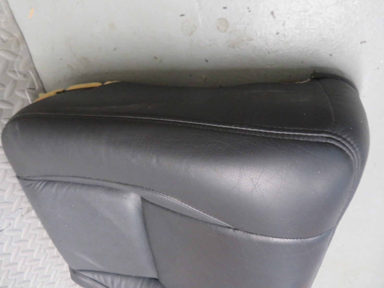 SAAB 9-3 CONVERTIBLE REAR LEATHER SEAT BASE 1998-2003