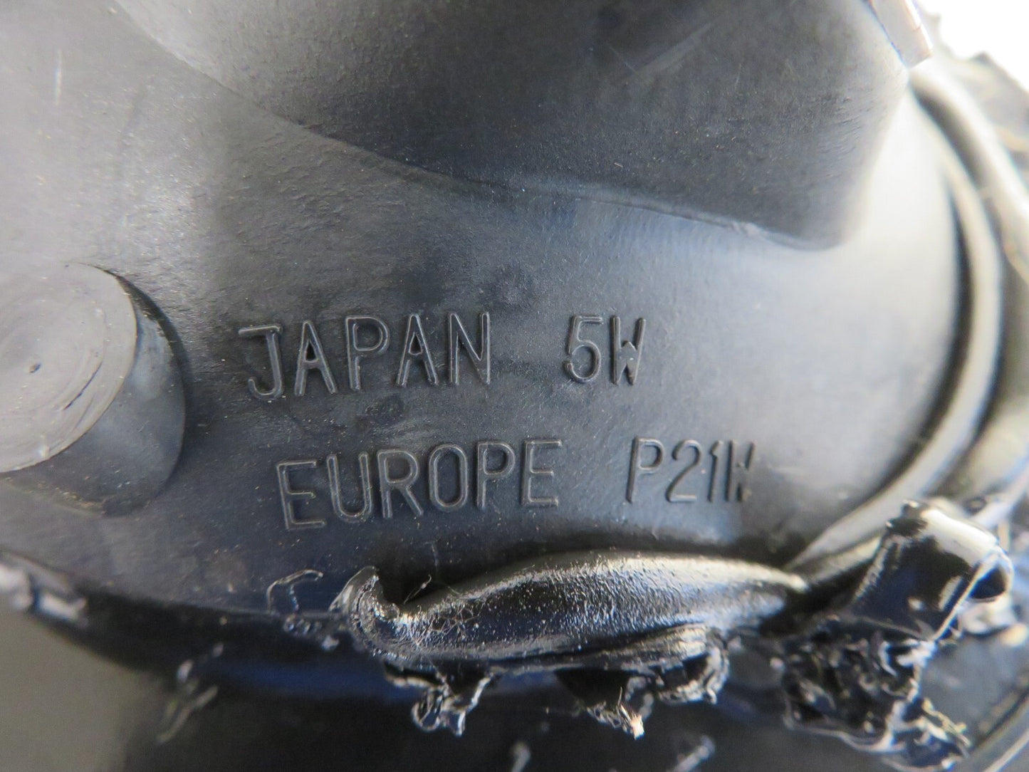 NISSAN ALMERA OS DRIVER REAR INNER TAIL LIGHT 1998-2000 1624-8