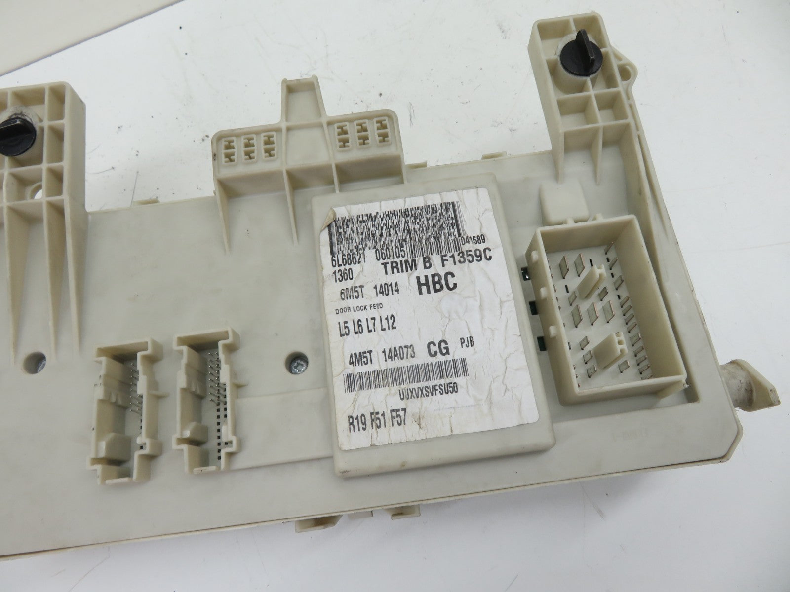 FORD FOCUS ST225 BODY CONTROL MODULE BCM 4M5T-14A073-CG 2005-2010