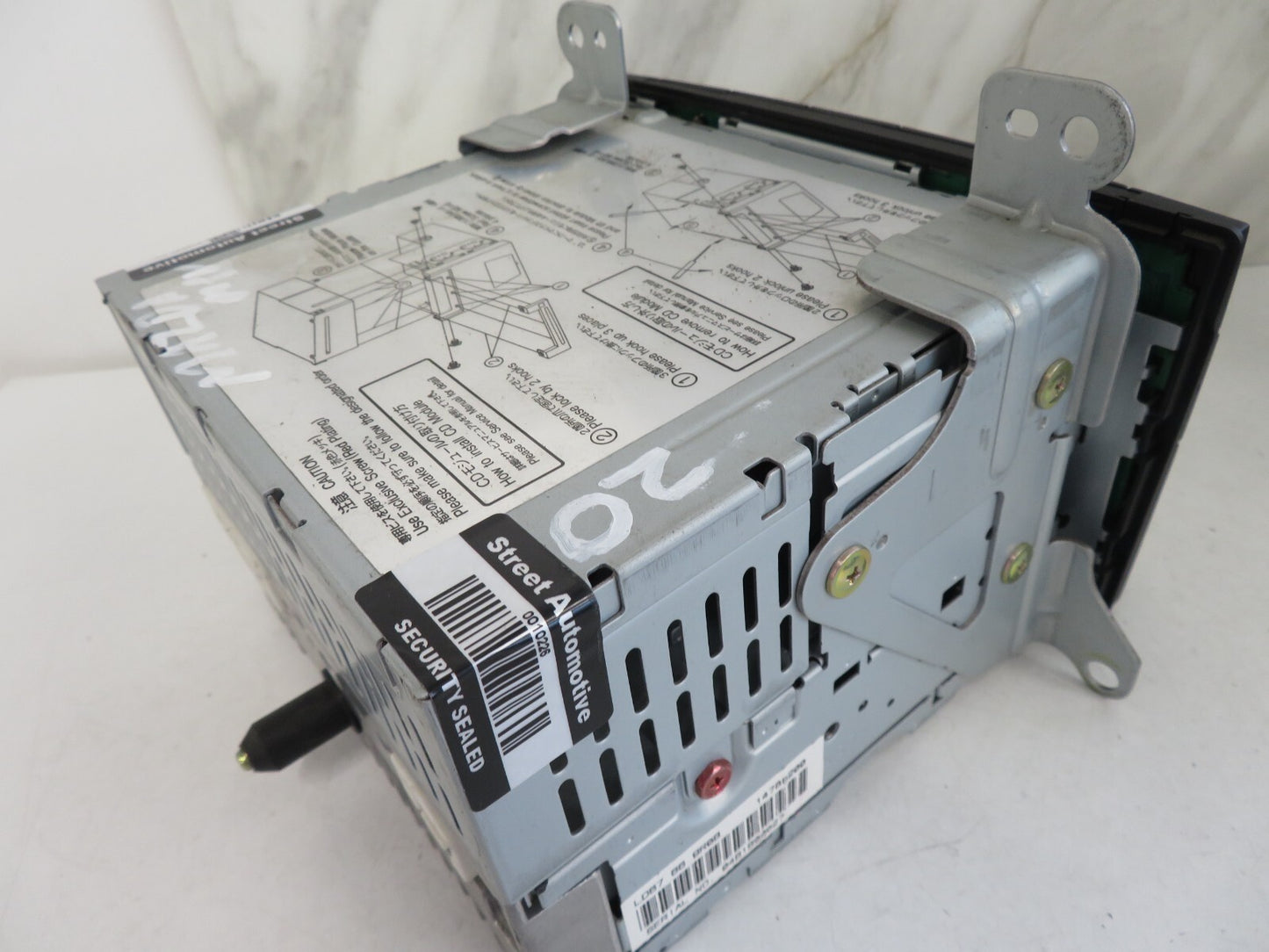 MAZDA MPV RADIO CD HEAD UNIT LD67669R0B 2000-2005 A1222-20