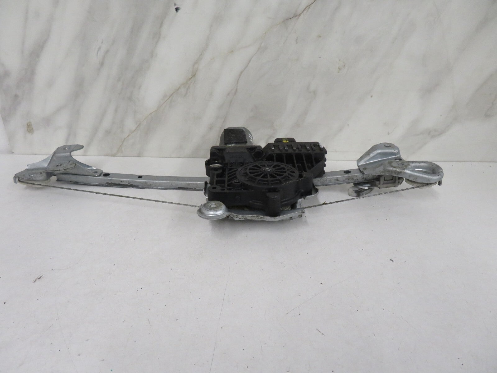 VAUXHALL ASTRA H OSR WINDOW REGULATOR 13100424 2004-2011 MIX1417-8