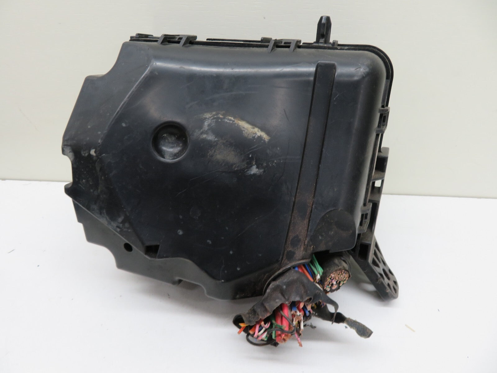 HYUNDAI I40 ENGINE BAY FUSE BOX 84603-3Z410 2011-2015 A581-9