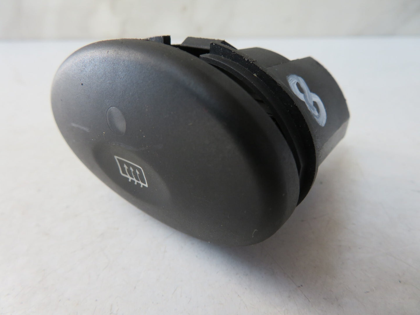 FORD ESCORT MK6 REAR WINDOW DEMIST SWITCH 95AG-18C621-AA 1995-2000 AMS1311-8