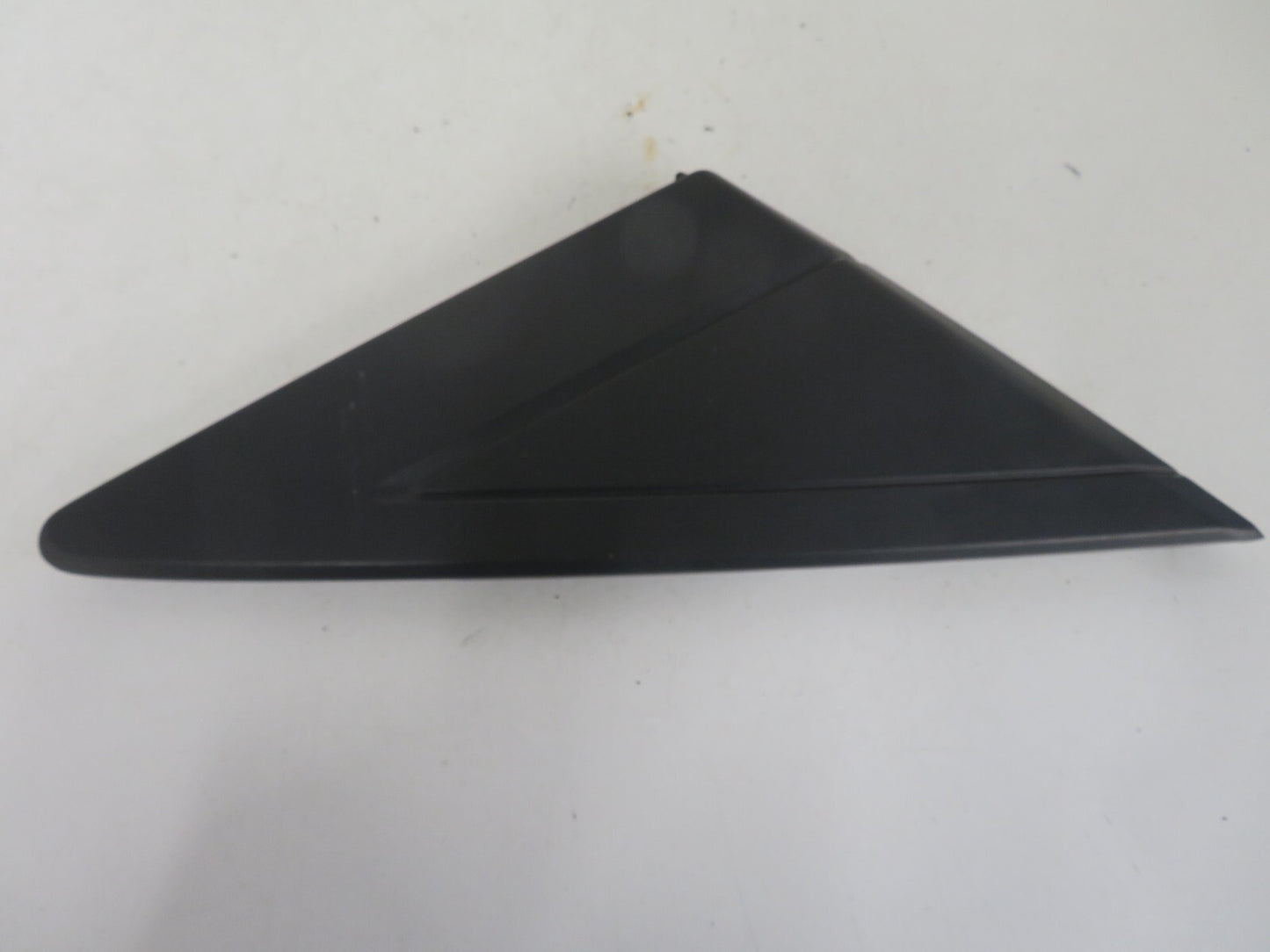 MAZDA 5 MPV OSF QUARTER TRIM 2005-2010 1520-7