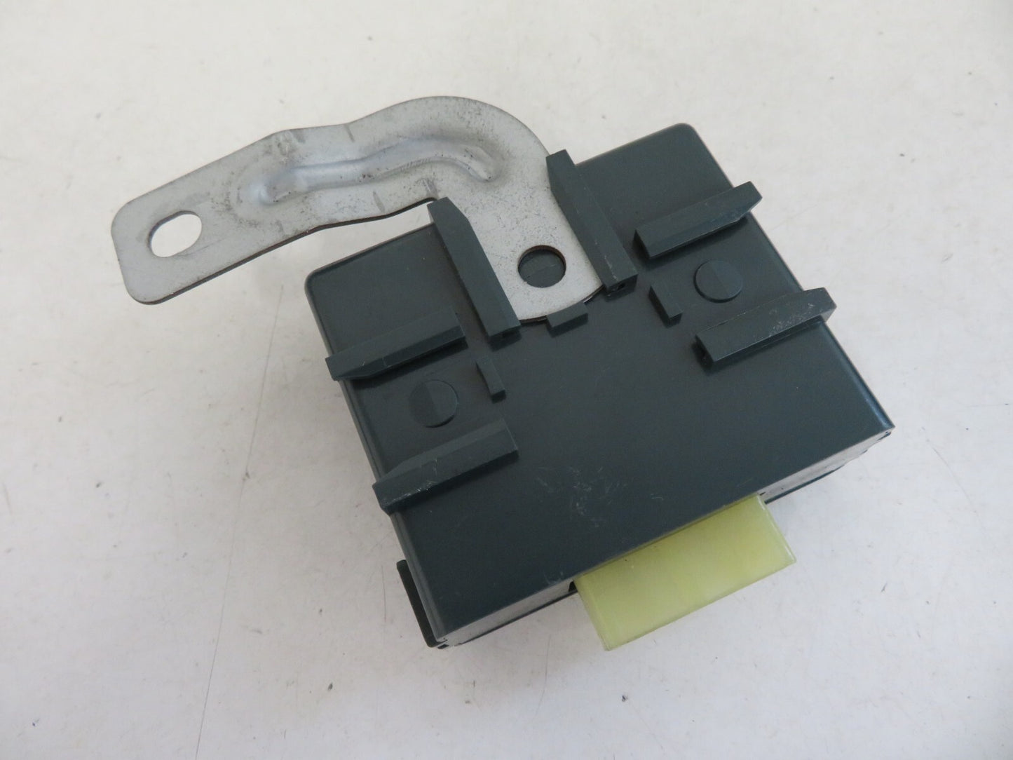 TOYOTA TRANSMISSION CONTROL ECU MODULE 89530-17190 REFMR2-AM1206-32