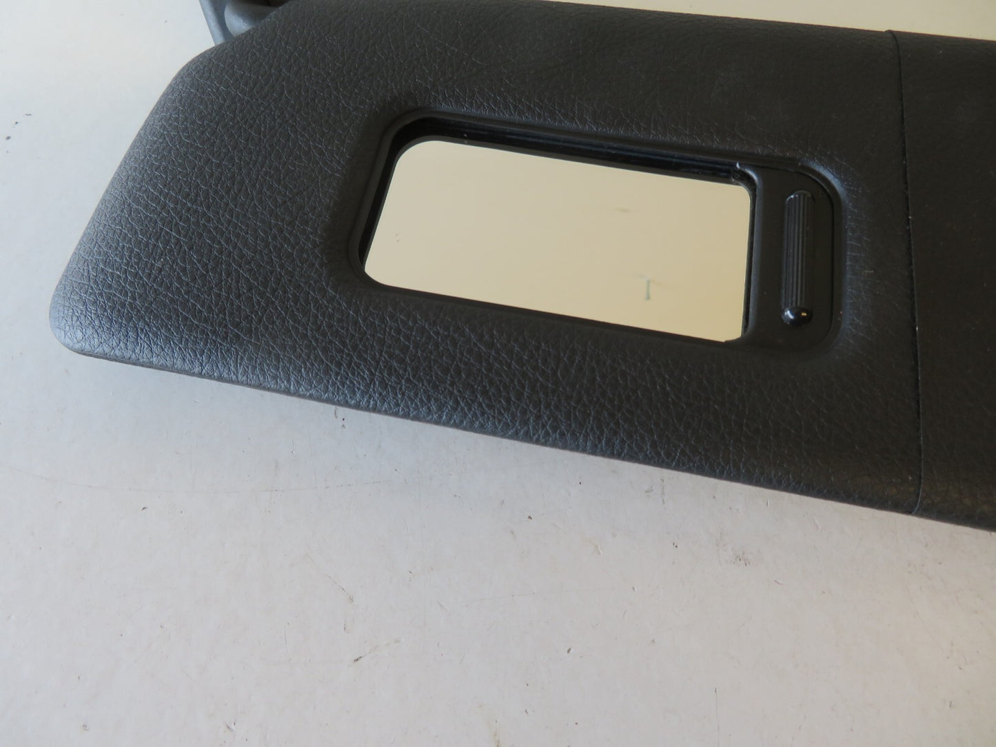 BMW 1 SERIES F20 NS PASSENGER SIDE M SPORT SUN VISOR 2011-2018 AMS1511