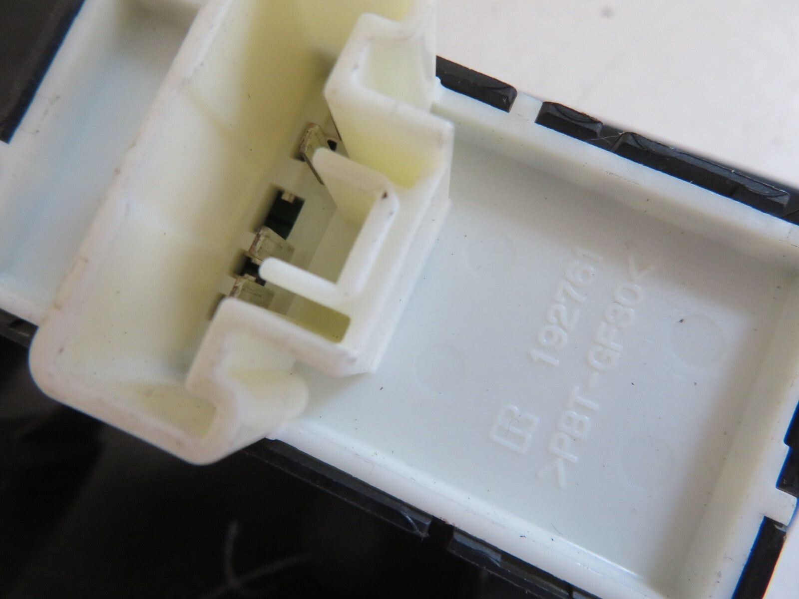 MAZDA RX8 NS PASSENGER WINDOW SWITCH 2003-2008 MIX1222-8