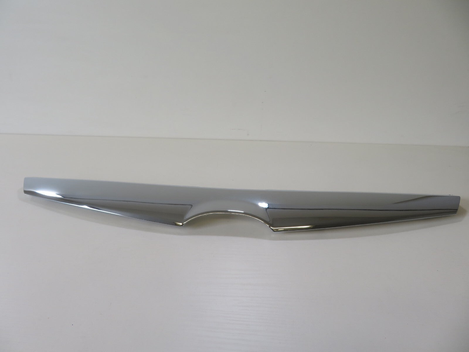 FRONT UPPER GRILLE CHROME TRIM FOR MAZDA 6 MZ0492305 2002-2008