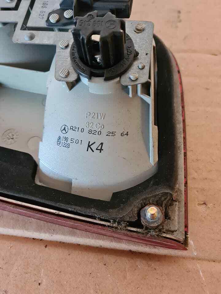 MERCEDES-BENZ E CLASS W210 NS PASSENGER REAR TAIL LIGHT A2108202564 1998
