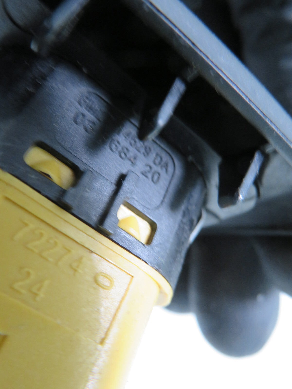 FORD C-MAX NSF WINDOW SWITCH DOOR HANDLE INSERT TRIM 2006-2010 1551-22