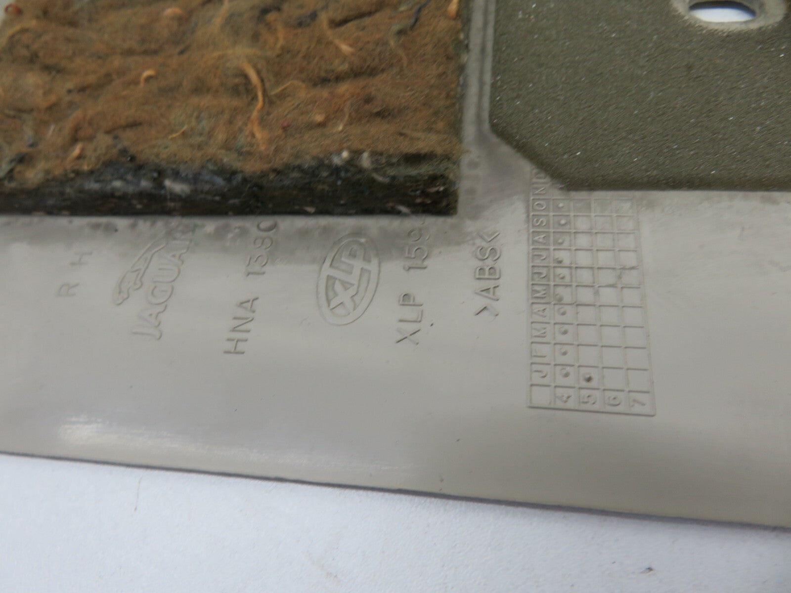 JAGUAR XJR OS DRIVER INTERIOR KICK PANEL TRIM 1994-2001 1730-5