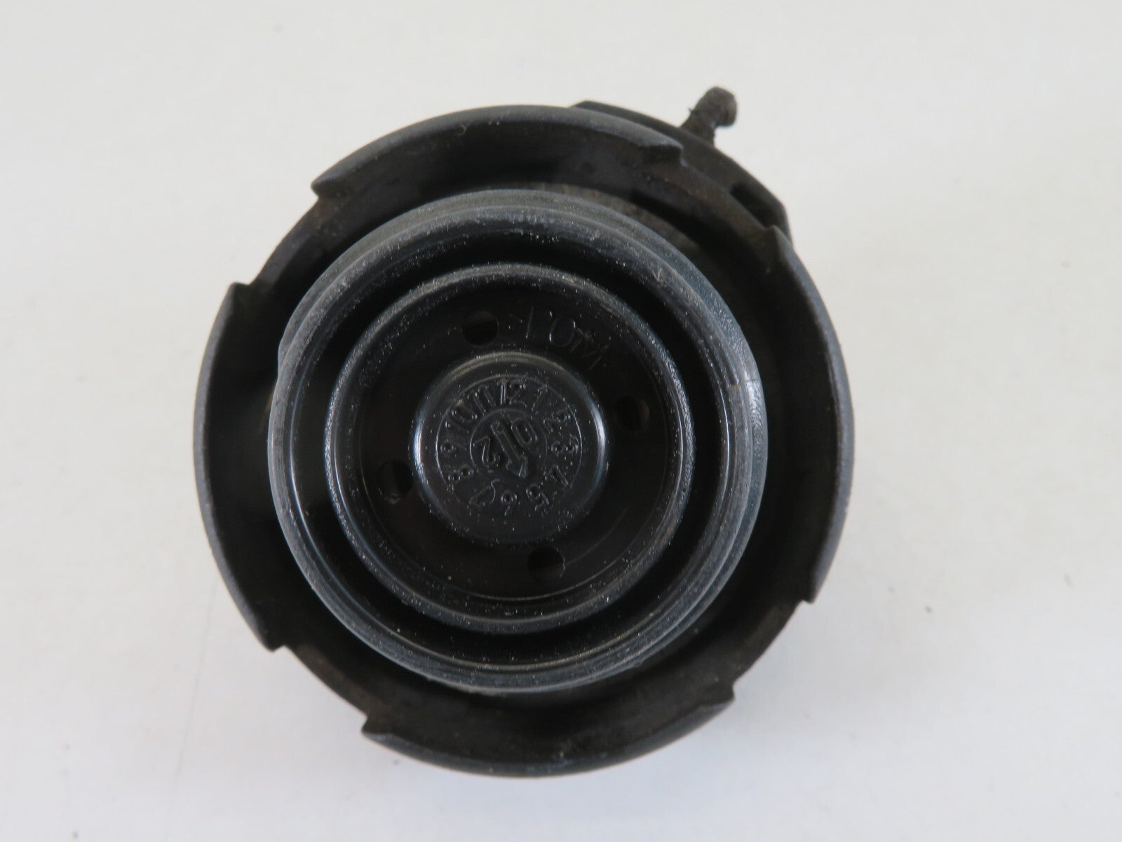 AUDI A8 D2 FUEL CAP 1994-2003 A1344-11