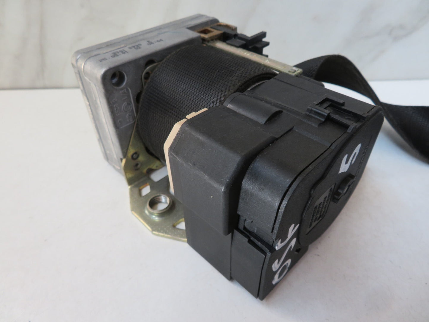 MERCEDES S CLASS W220 OSF SEAT BELT 33015930E 1998-2005 A1415-5