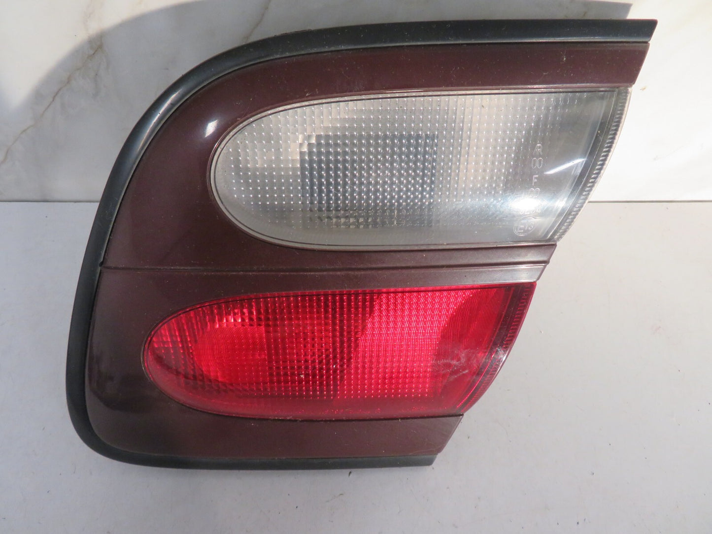 NISSAN ALMERA OS DRIVER REAR INNER TAIL LIGHT 1998-2000 1624-8