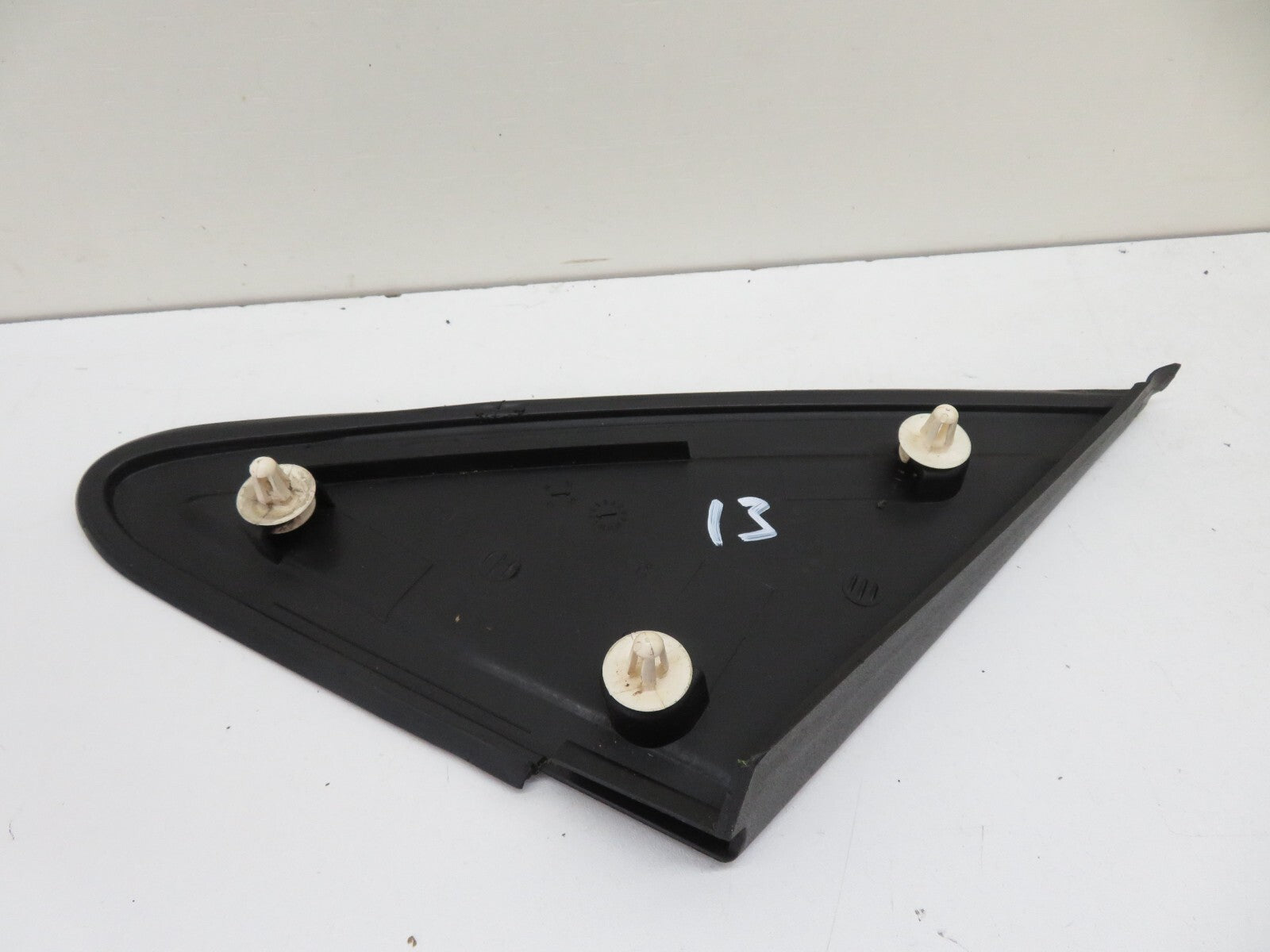 FORD FOCUS MK2 ST225 OS DRIVER FRONT QUARTER TRIM 2006-2010 1330-13