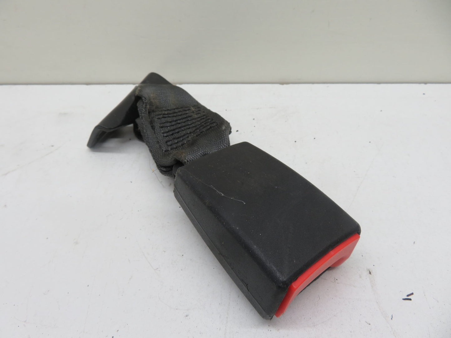 FIAT 500 REAR PASSENGER SEAT BELT BUCKLE 34045525 2010-2013 1609-7