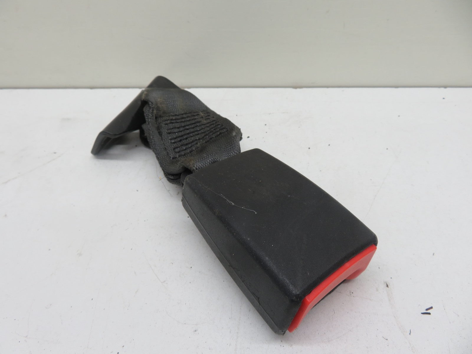 FIAT 500 REAR PASSENGER SEAT BELT BUCKLE 34045525 2010-2013 1609-7