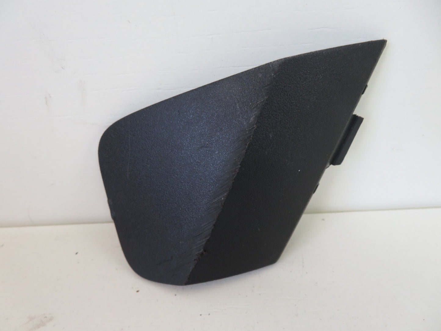 FORD FIESTA MK7 FRONT BUMPER TOW EYE COVER 2009-2012 1351-7