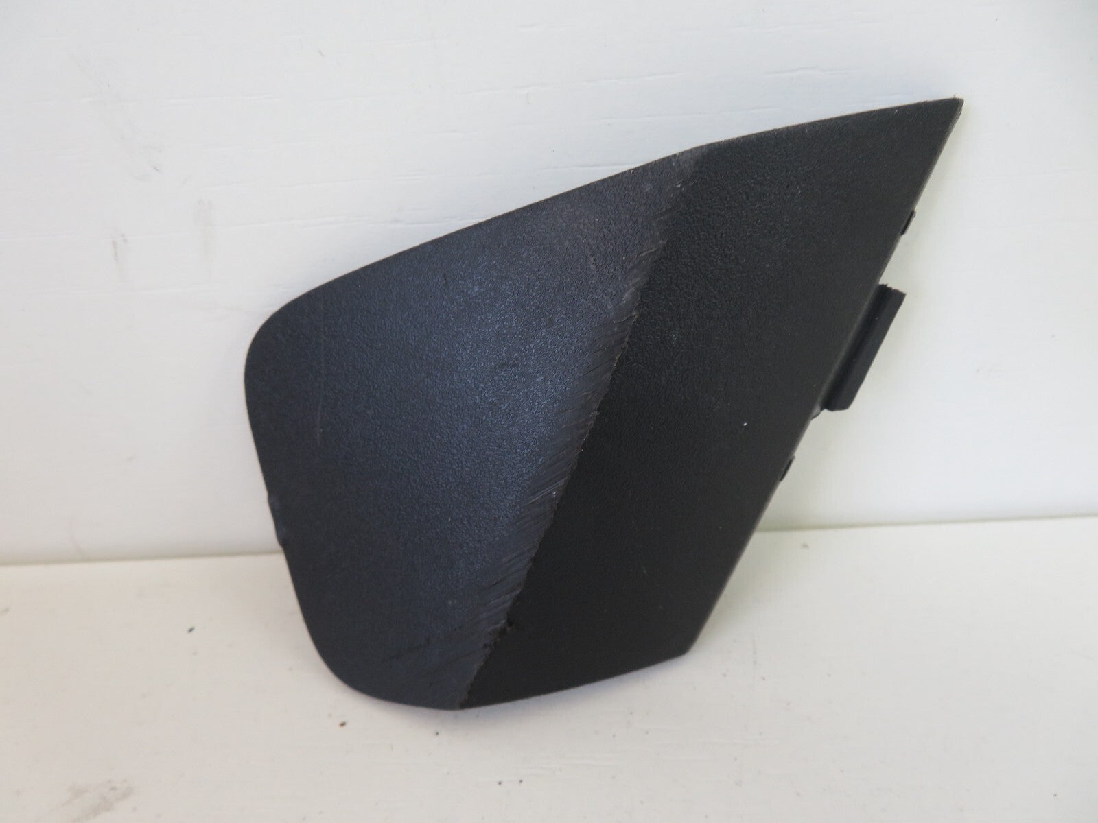 FORD FIESTA MK7 FRONT BUMPER TOW EYE COVER 2009-2012 1351-7