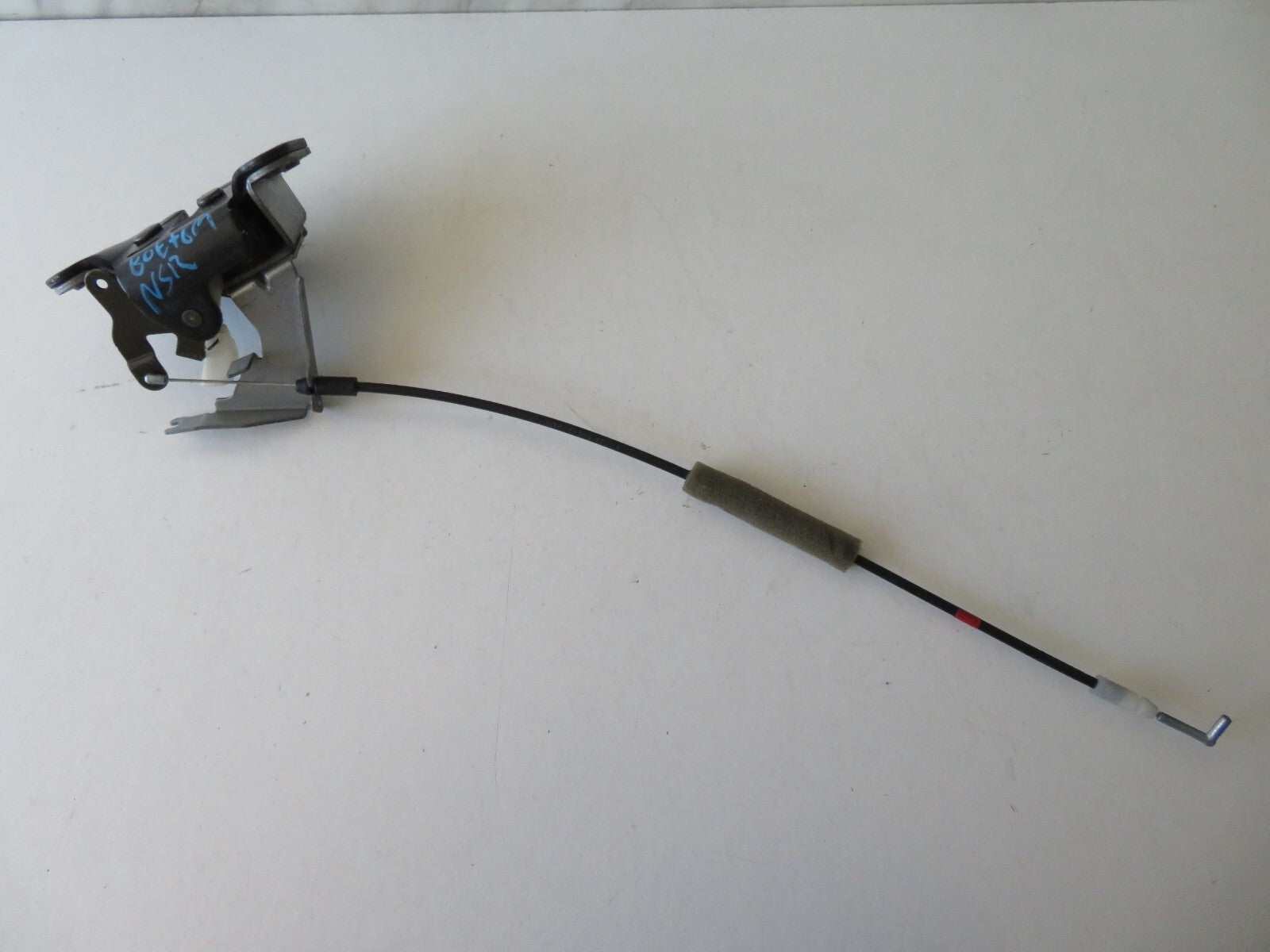 MAZDA RX8 NSR BOTTOM DOOR LOCK CATCH 2003-2008 AMS1403 SA