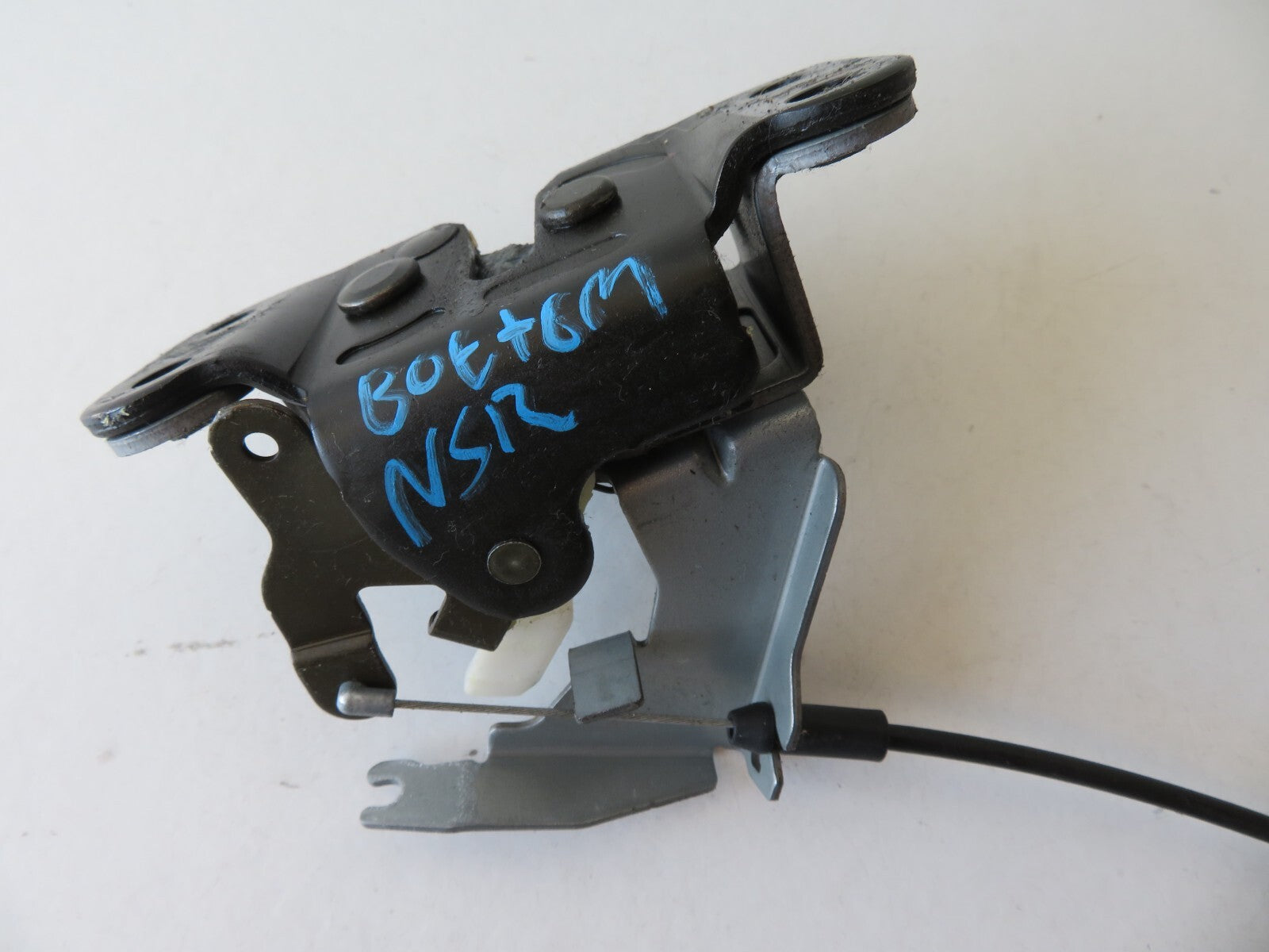 MAZDA RX8 NSR BOTTOM DOOR LOCK CATCH 2003-2008 AMS1403 SA