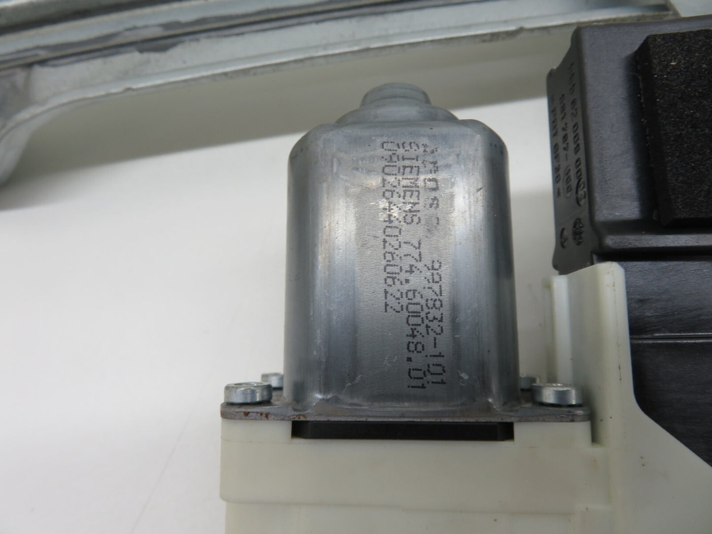 CITROEN C4 NSF PASSENGER SIDE WINDOW REGULATOR 9647441680 2004-2010 WV06-3