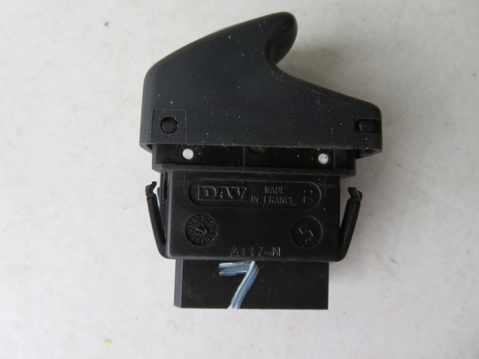 RENAULT MEGANE MK1 WINDOW SWITCH 1999-2002 A1117-7