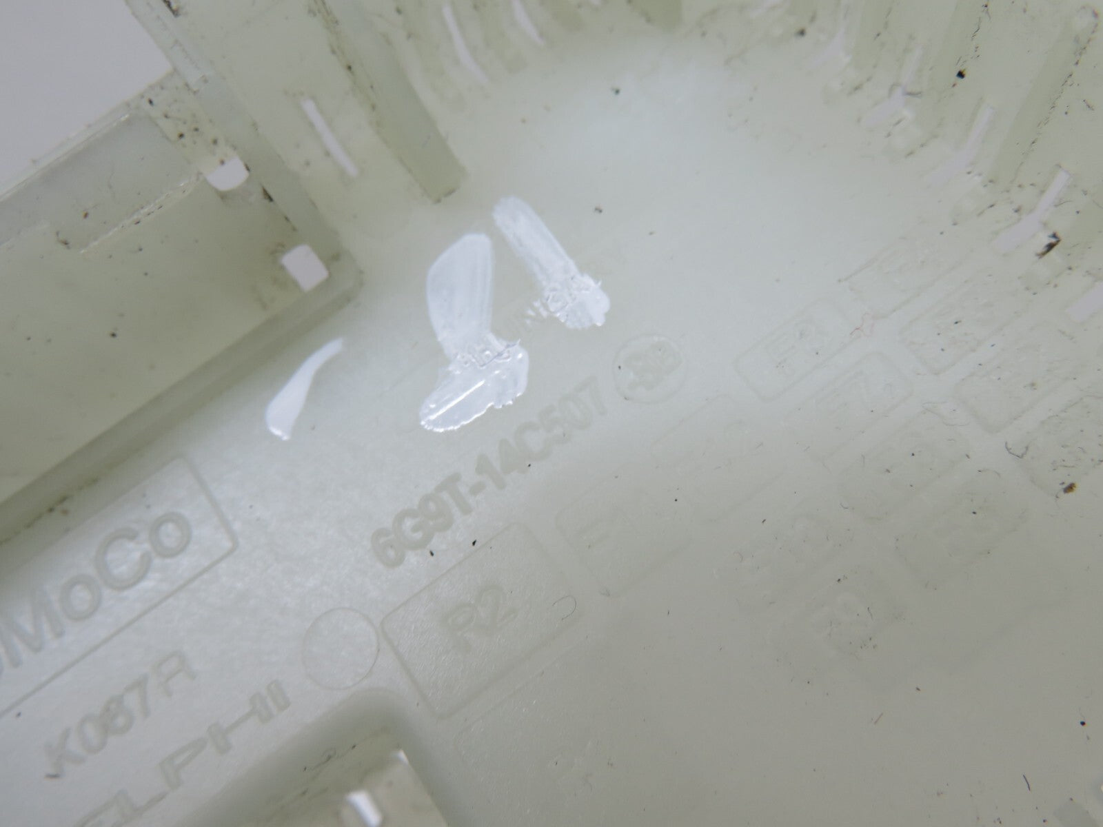 FORD S-MAX REAR BOOT RELAY COVER TRIM 2006-2014 1802-17-18