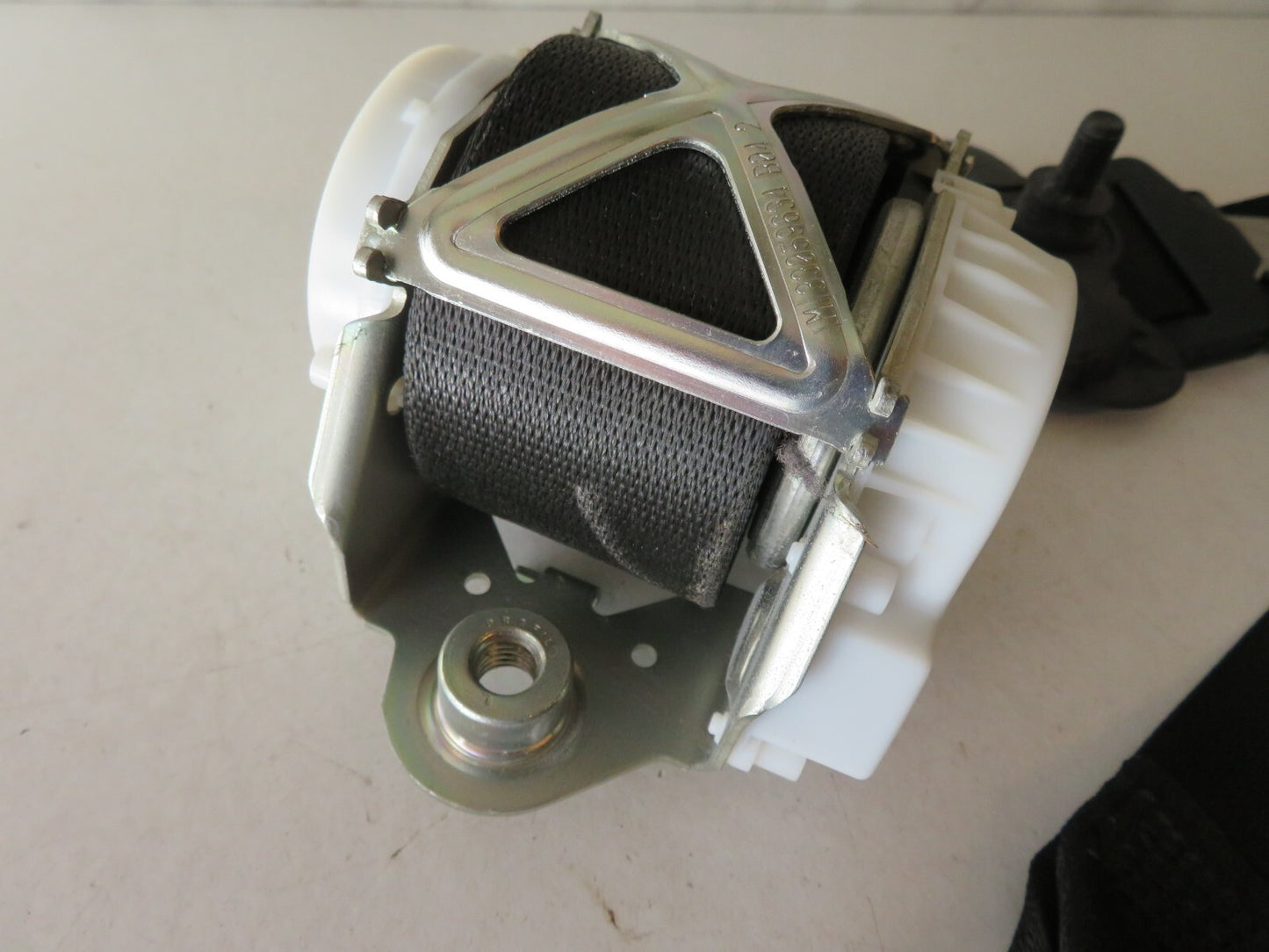 BMW 1 SERIES F20 NSF PASSENGER SIDE SEAT BELT 34078320C 2011-2018 AMS1511