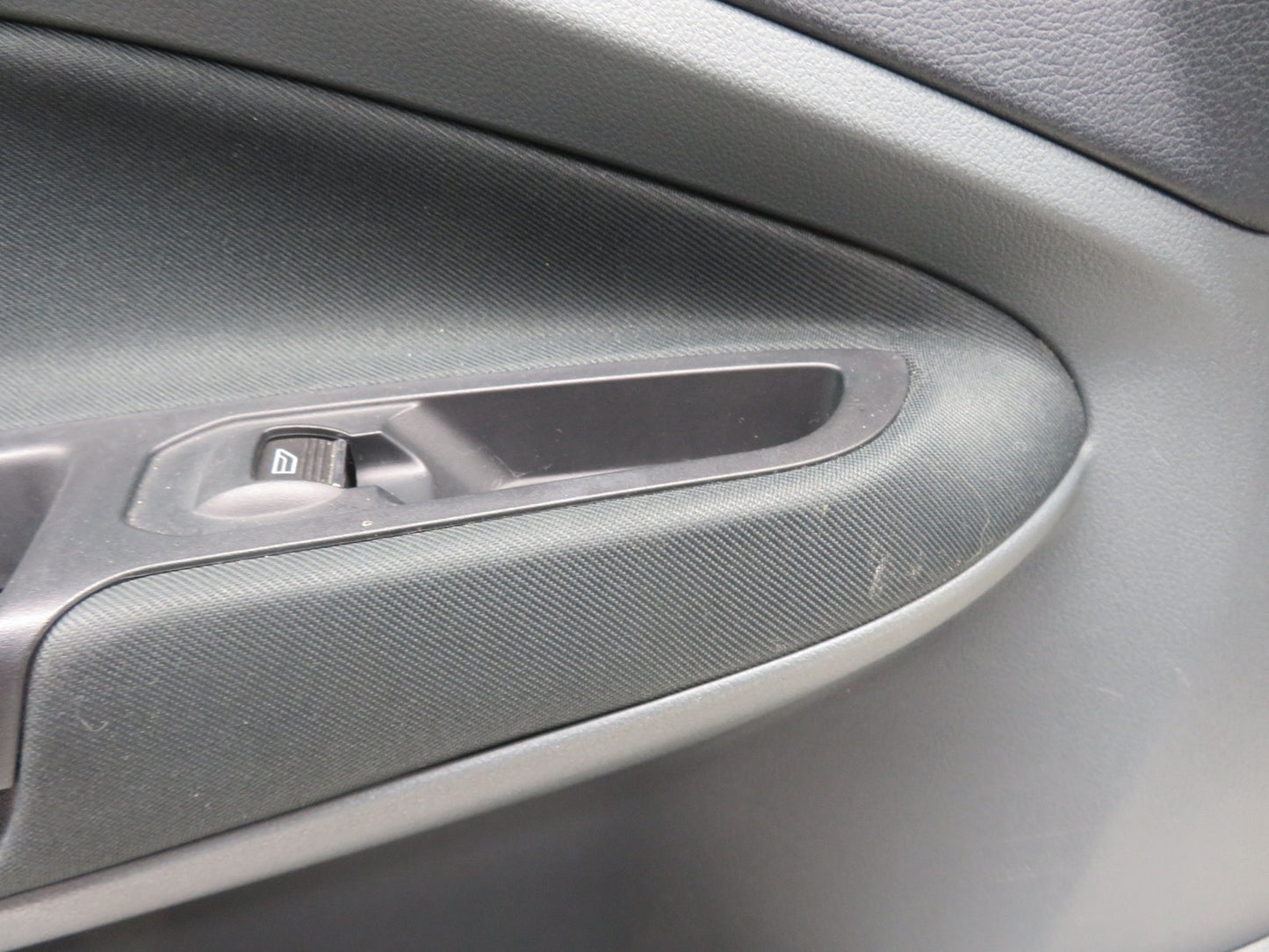 FORD C MAX NSF FRONT PASSENGER INTERIOR DOOR CARD 2010-2015