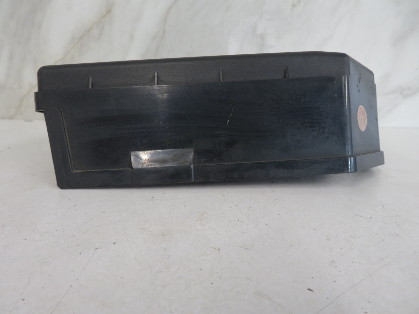 HYUNDAI TIBURON COUPE ENGINE BAY FUSE BOX COVER 91210-2C300 1996-2001 MIX1411-17