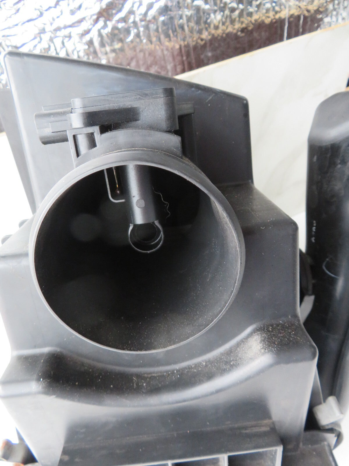 MAZDA CX7 2.2 DIESEL AIR FILTER BOX R2AX13Z02 2006-2012 BK1601