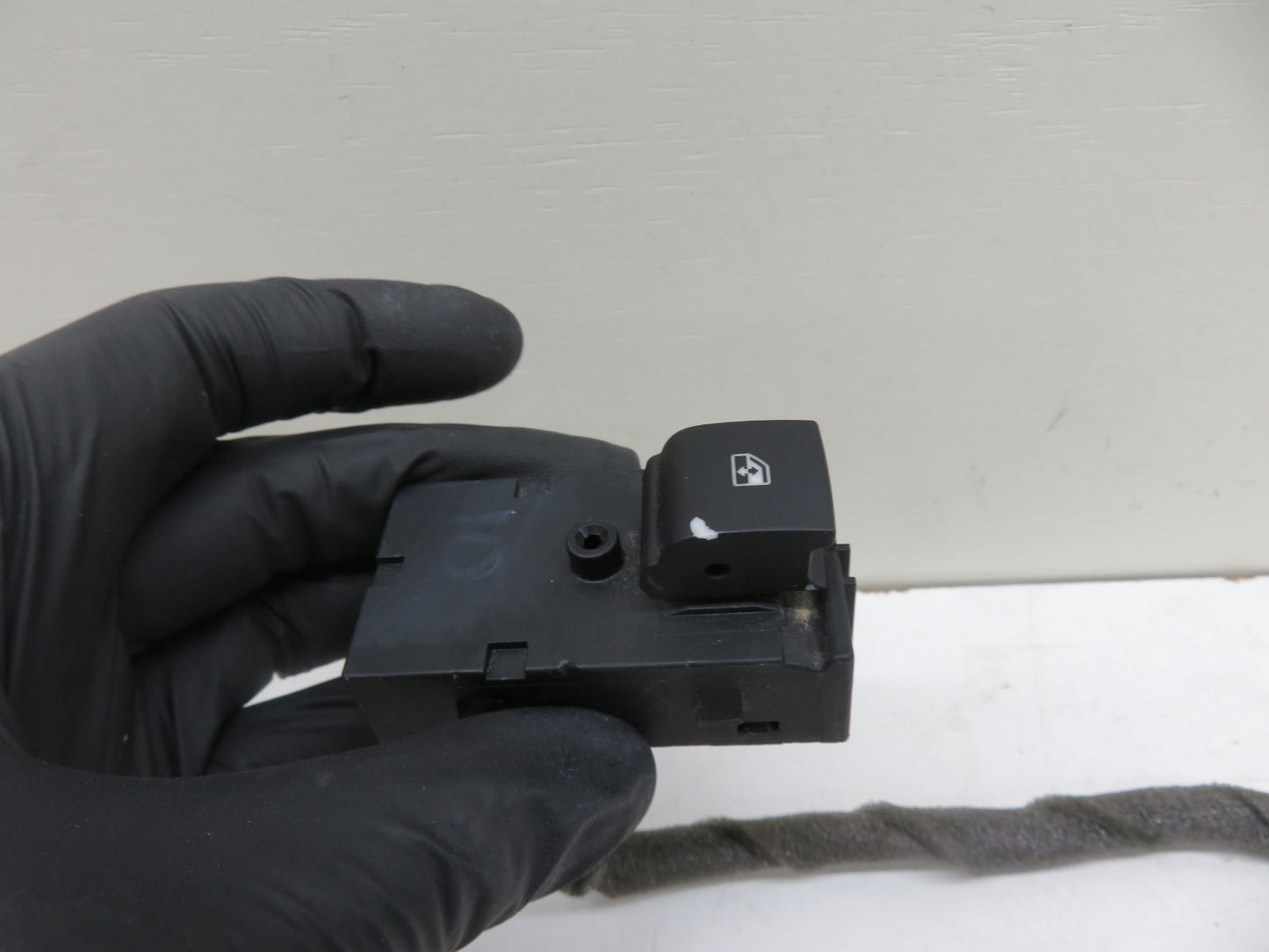 VAUXHALL INSIGNIA OSR REAR WINDOW SWITCH 13301888 2008-2013 1155-5