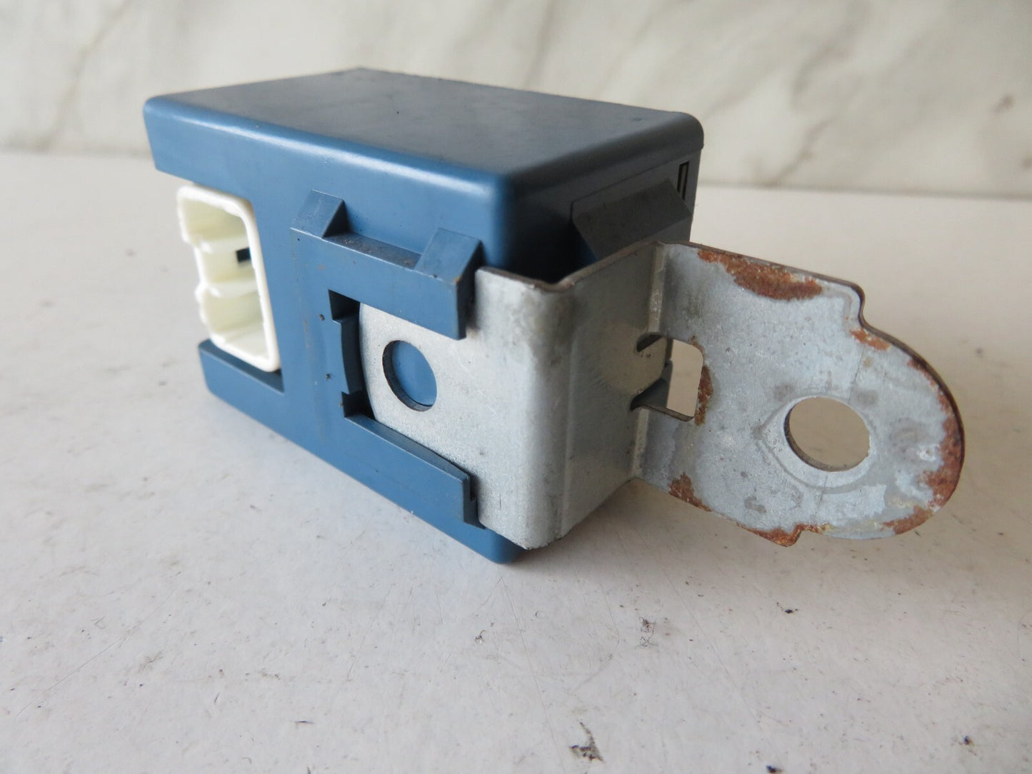 DAIHATSU SIRION WIPER CONTROL RELAY 85940-16080 2005-2010 ACS1720