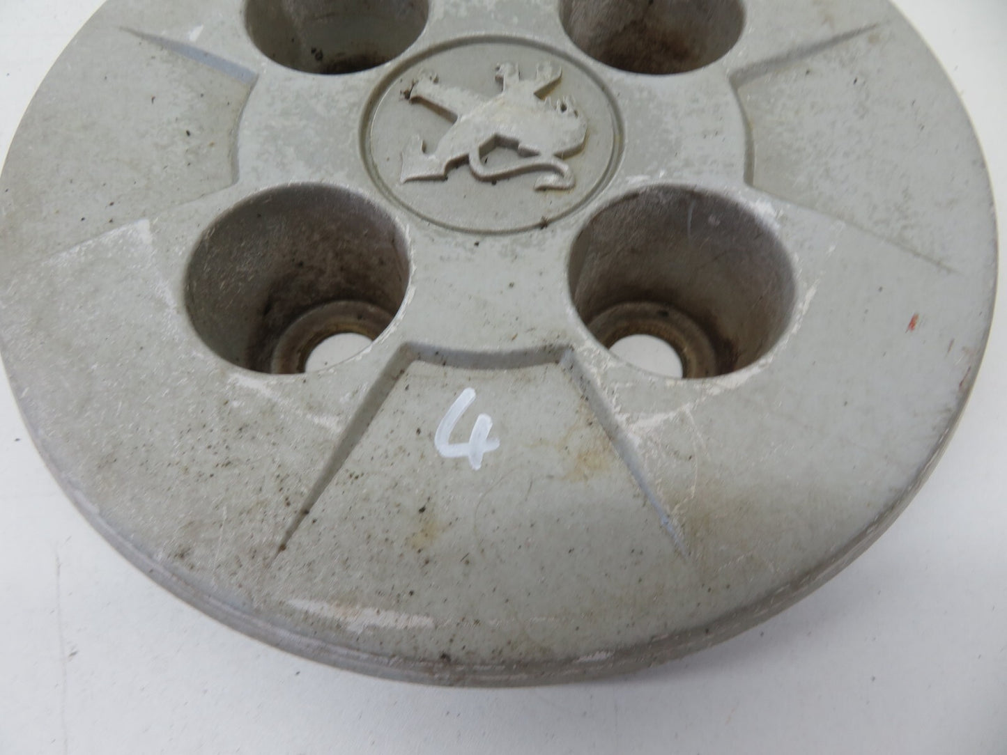 PEUGEOT BIPPER WHEEL CENTER CAP 2008-2015 1721-4