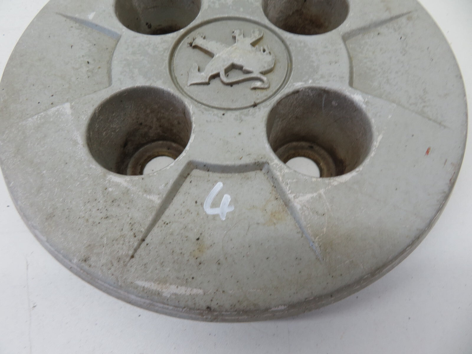 PEUGEOT BIPPER WHEEL CENTER CAP 2008-2015 1721-4