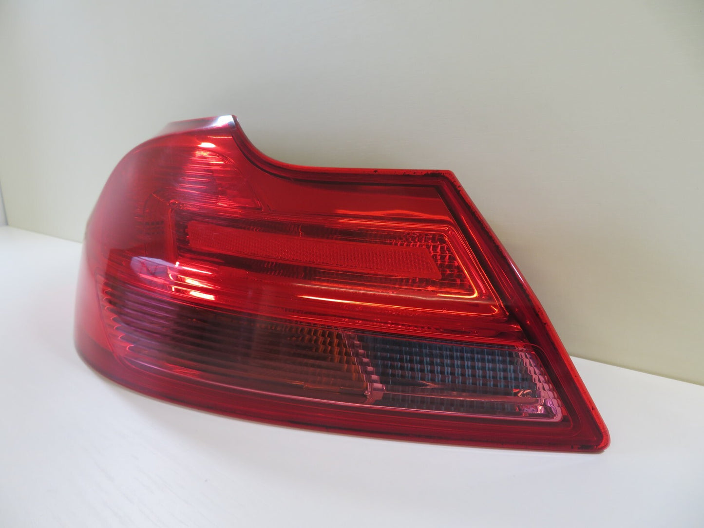 VAUXHALL INSIGNIA ESTATE NSR PASSENGER TAIL LIGHT 13277877 2008-2013 OSBK1731