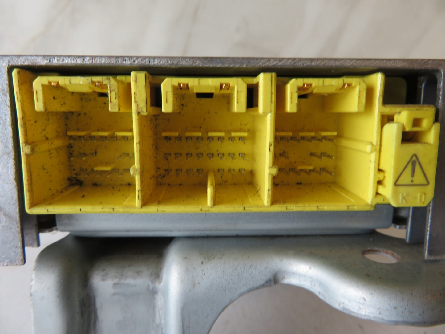 DAIHATSU SIRION AIRBAG CONTROL MODULE 89170-81090 2005-2010 ACS1720