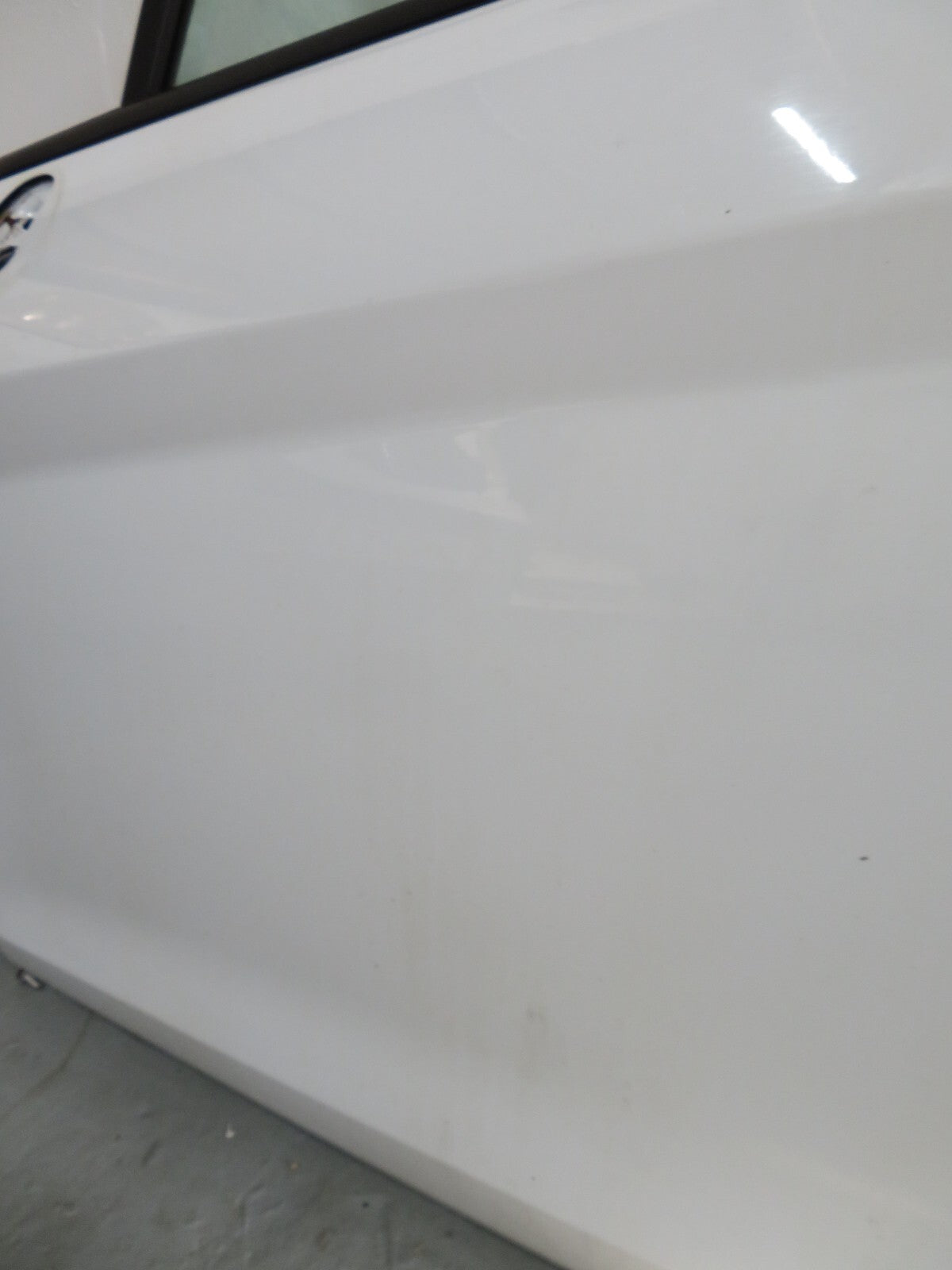 FORD FIESTA MK7 ST180 NS PASSENGER DOOR IN FROZEN WHITE (SEE PHOTOS) 2013-2017