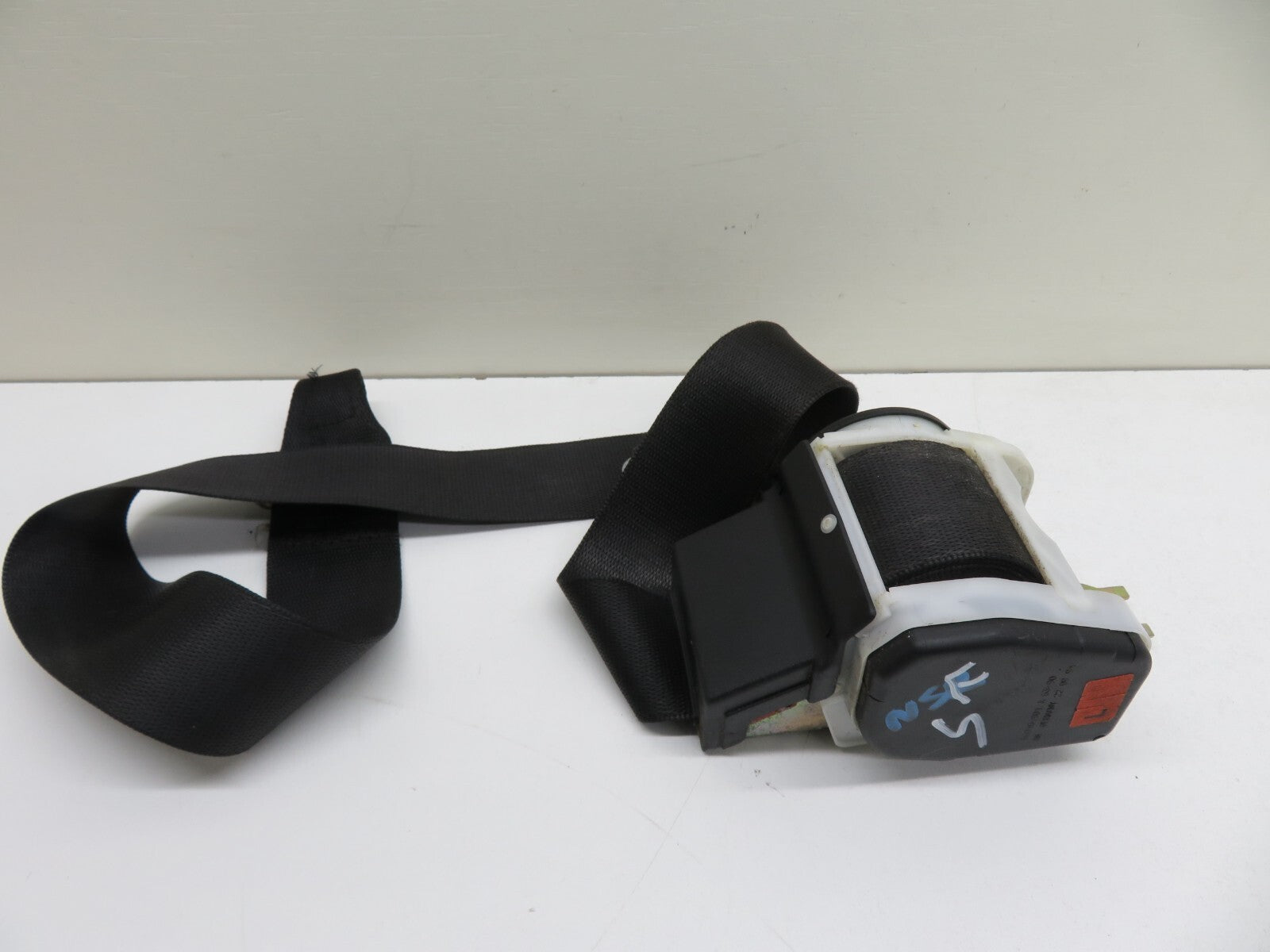 BMW E36 3 SERIES NSF PASSENGER SEAT BELT 8119123 1991-1998 1734-5