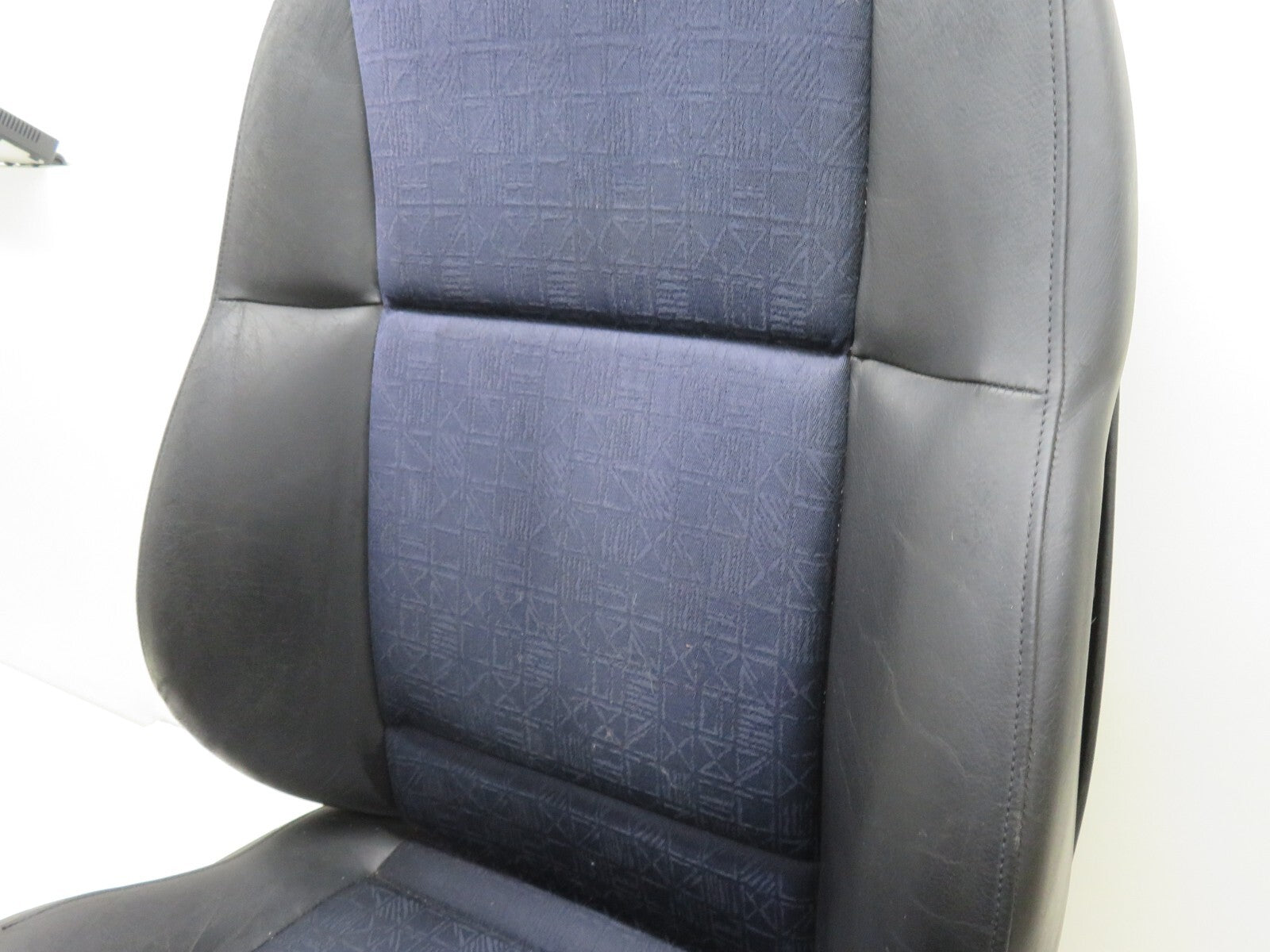 BMW E36 CONVERTIBLE COUPE OS DRIVER HALF LEATHER SEAT (SEE PHOTOS) 1990-1998