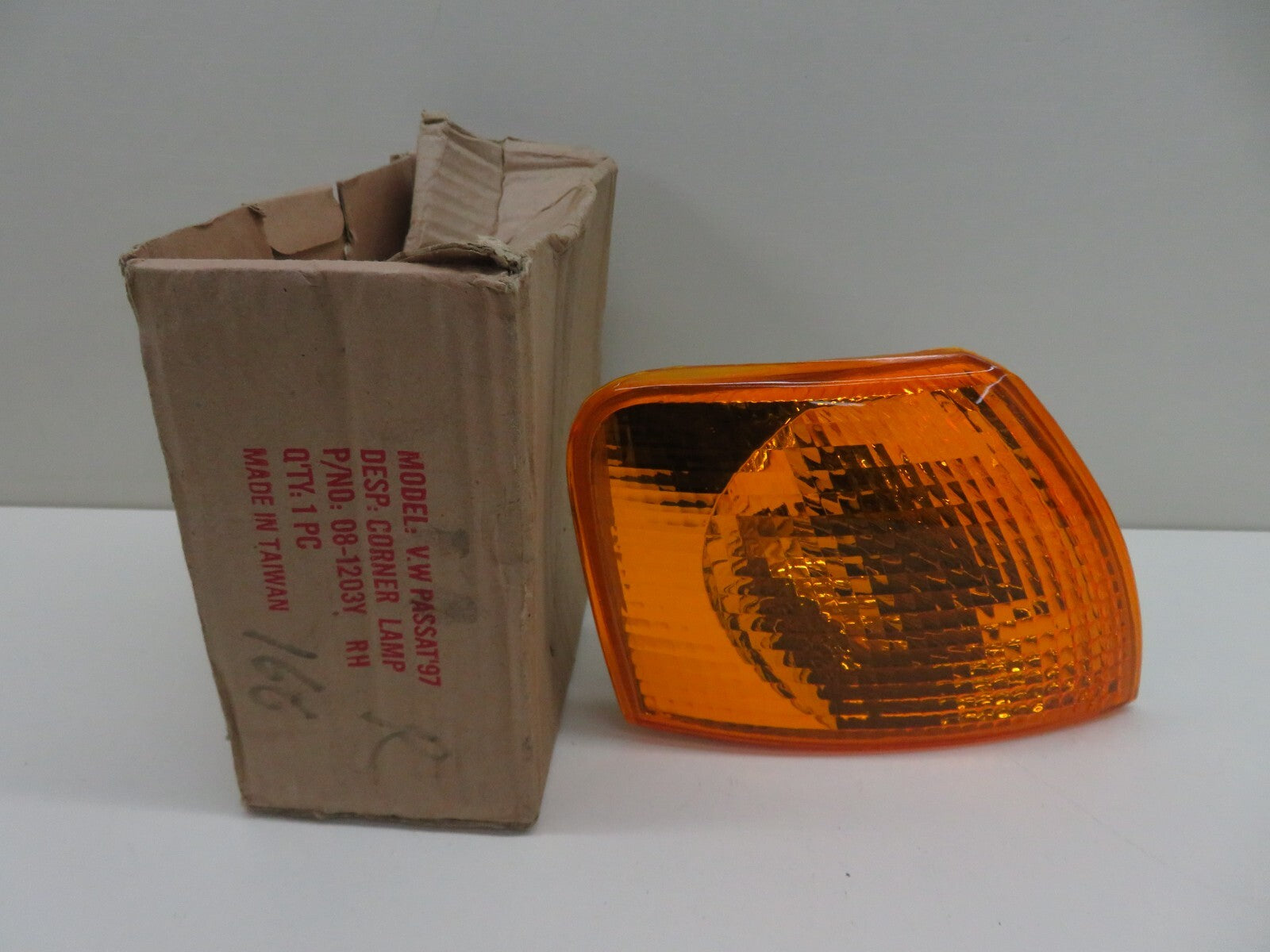 OS DRIVER FRONT INDICATOR LIGHT FOR VOLKSWAGEN PASSAT 1997-2001