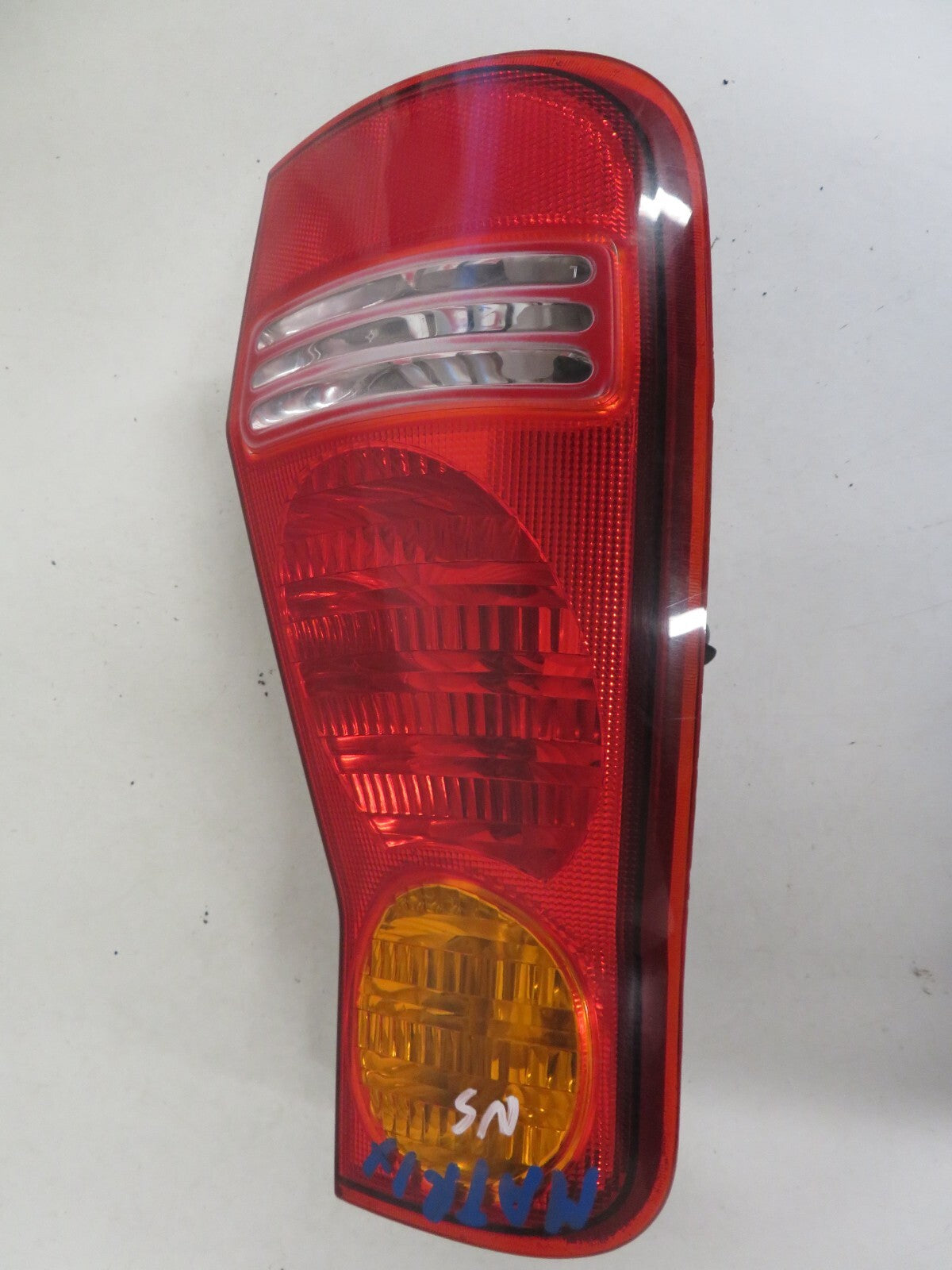 HYUNDAI MATRIX NS PASSENGER REAR TAIL LIGHT 2001-2005 BK