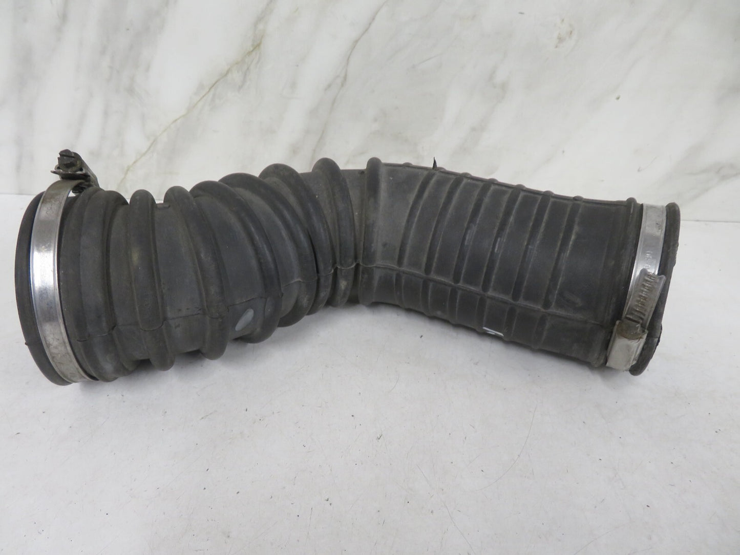 FORD PUMA AIR INTAKE PIPE 96MF-9C623-AE 1997-2002 1350-8