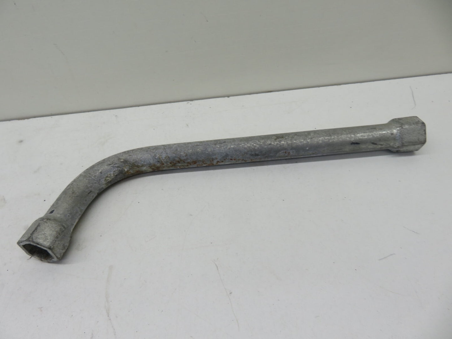 PEUGEOT BIPPER WHEEL NUT BRACE BAR 2008-2015 1721-9